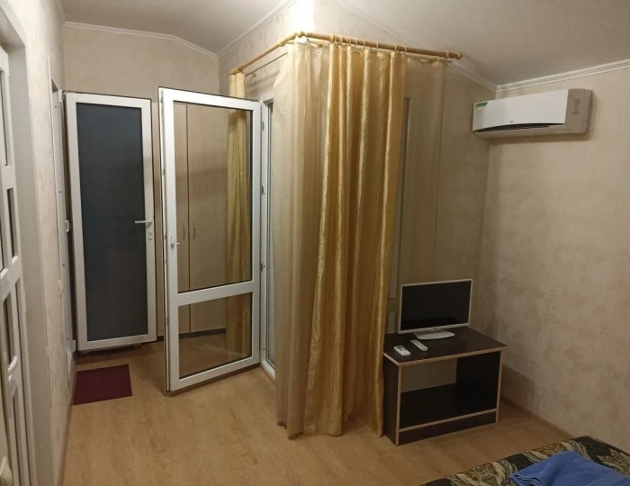 Комната стандарт с 1 двуспальной кроватью - Гостевой дом «На Киевской 27» Геленджик