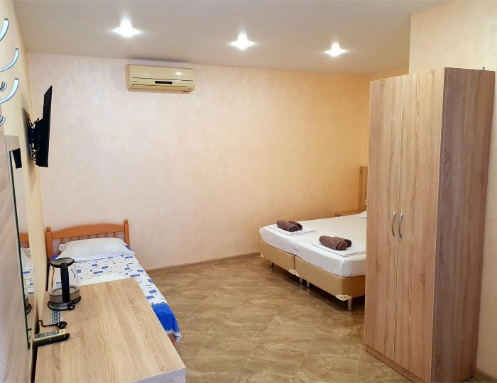 Стандарт Стандарт 3-местный - Гостевой дом «У Марты» Геленджик