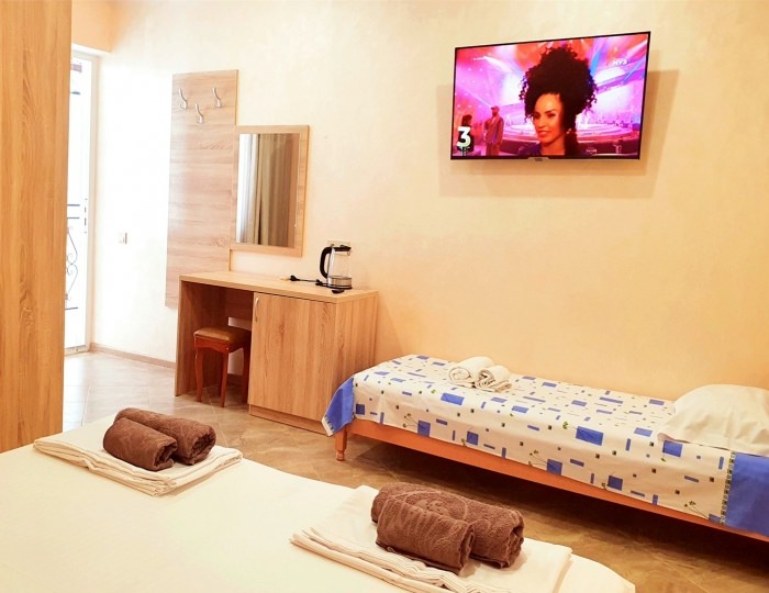 Стандарт Стандарт 3-местный - Гостевой дом «У Марты» Геленджик