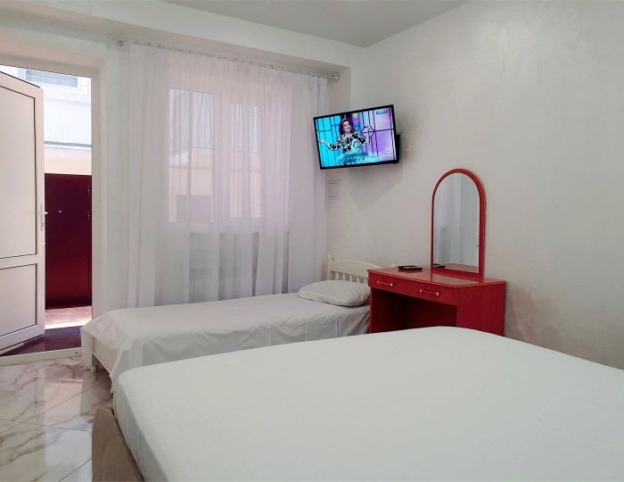 Эконом Эконом 3-местный - Гостевой дом «У Марты» Геленджик