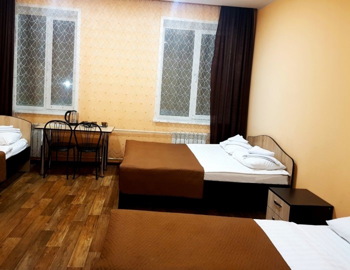 Стандартный 4-местный (№4,9,10) - Гостиница Hotel ЮГ / ЮГ Шушенское