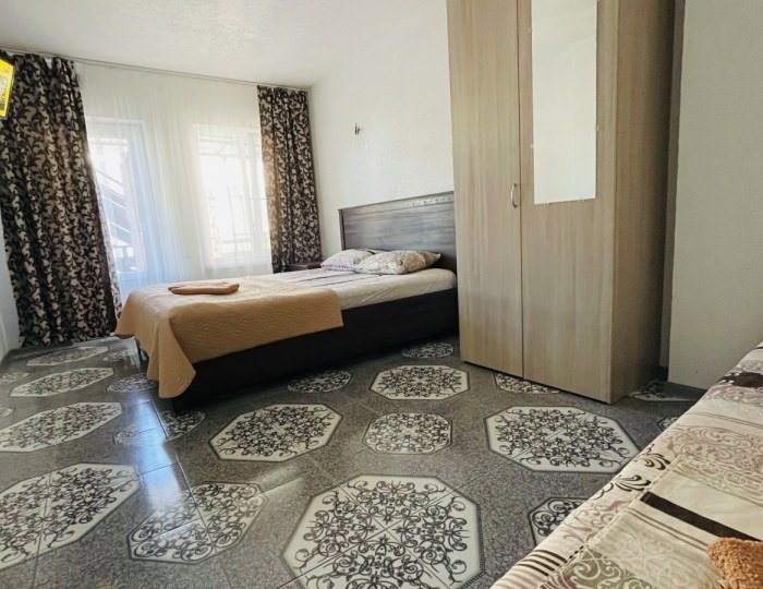 Апартаменты Улучшенный 2-комнатный 4-местный - Гостевой дом «Виктория на ул. Розы Люксембург» Геленджик