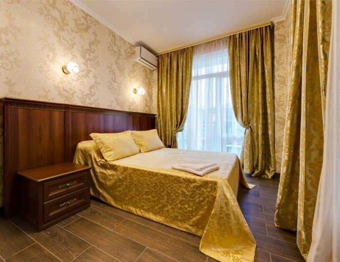 Номер 2-комнатный с балконом - Отель «Версаль» Архипо-Осиповка