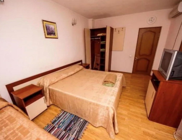 3-местная комната эконом - Гостевой дом «Солнечный» Геленджик