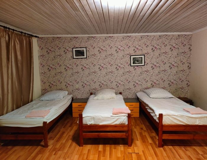 Место в 6-местном стандарте - Отель «Михайловское» Михайловское