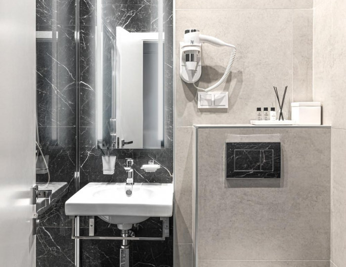 Номер комфорт с 1 двуспальной кроватью - Гостиница «Луна» Москва