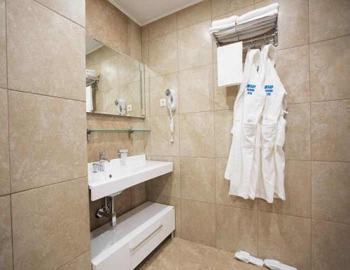 Номер полулюкс (с завтраком) - Гостиница «Айсберг Премиум» Старый Оскол