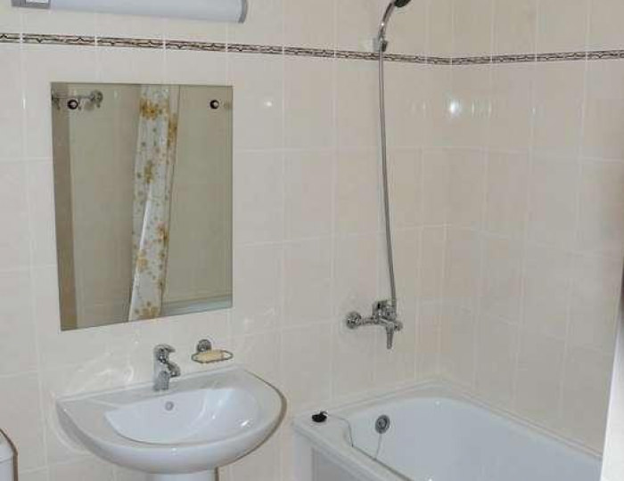 Номер стандарт с 1 двуспальной кроватью - Гостиница «Славянка» Старый Оскол