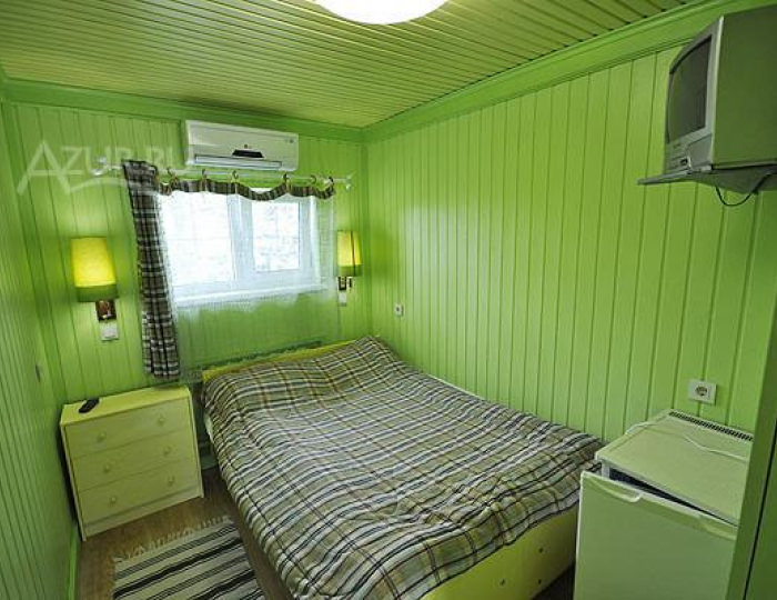 Номер стандарт с 1 двуспальной кроватью - Отель «Баден-Баден» Архипо-Осиповка