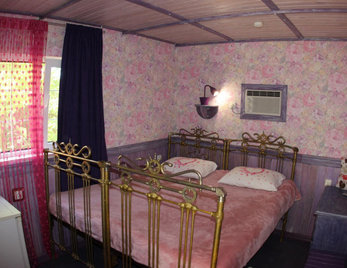 Номер стандарт улучшенный с 1 двуспальной кроватью - Отель «Баден-Баден» Архипо-Осиповка