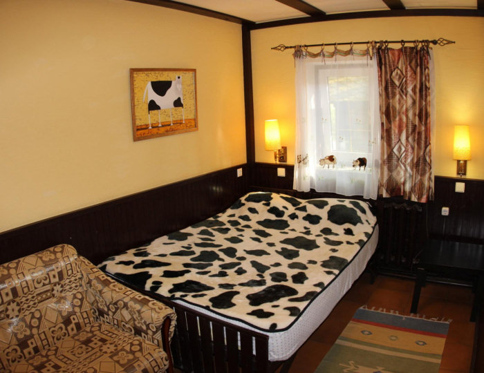 3-местный номер стандарт с 1 односпальной и 1 двуспальной кроватью - Отель «Баден-Баден» Архипо-Осиповка