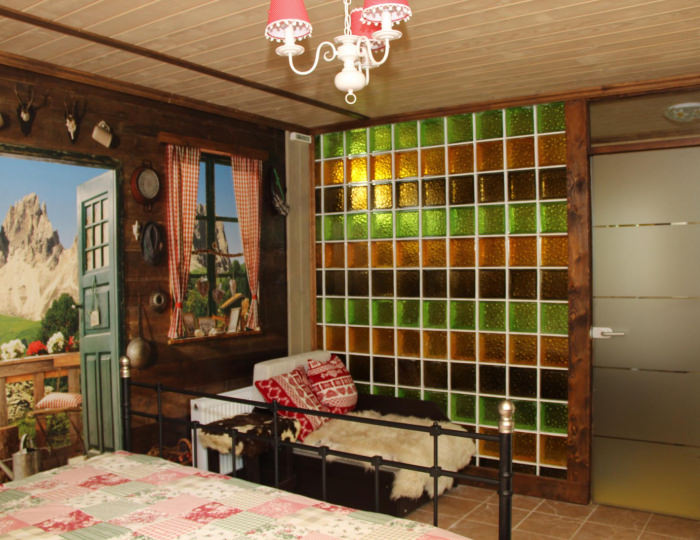 3-местный номер стандарт улучшенный с 1 односпальной и 1 двуспальной кроватью - Отель «Баден-Баден» Архипо-Осиповка