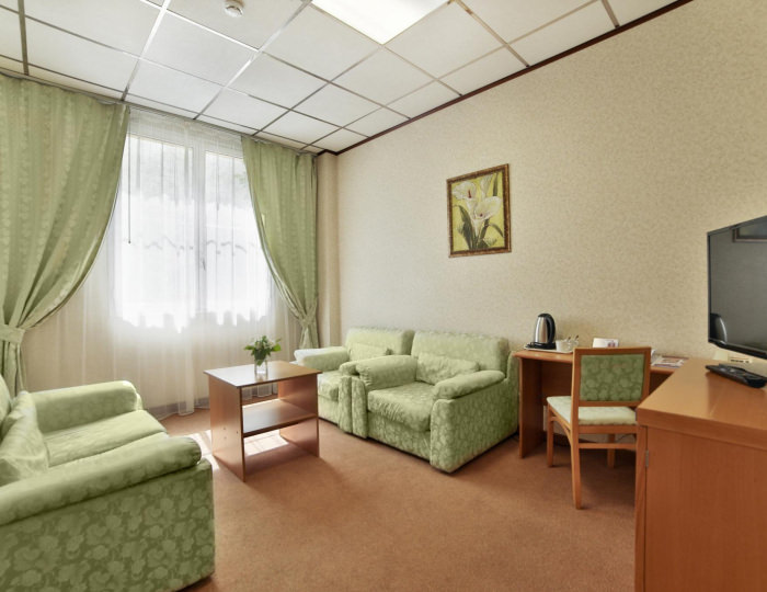 Номер люкс с 2 односпальными кроватями (с завтраком) - Гостиница «Стойлянка» Старый Оскол