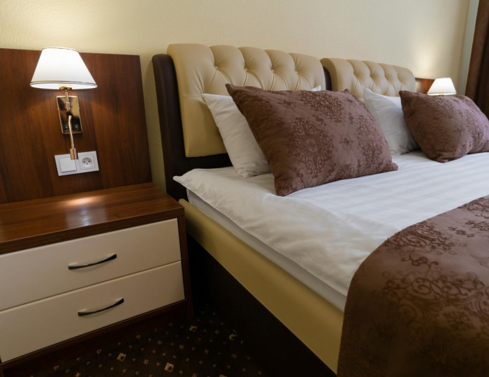 1-комнатный номер полулюкс (с завтраком) - Гостиница «Гранд Отель Старый Оскол»