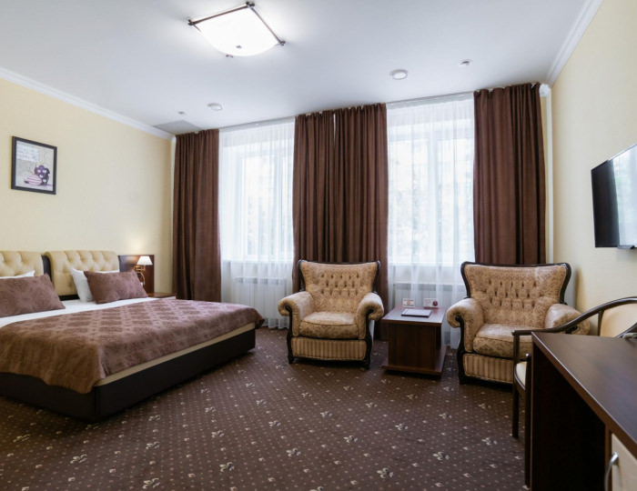 1-комнатный номер полулюкс (с завтраком) - Гостиница «Гранд Отель Старый Оскол»