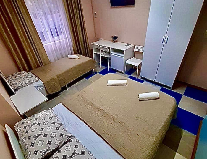 3-местная комната комфорт - Гостевой дом «У Петра» Архипо-Осиповка