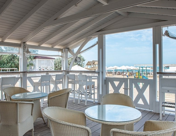 Снек-бар Le Paradis - Отель Resort & Spa Doville 5* / СПА отель Довиль 5*