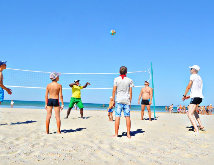 Пляжный волейбол - Отель Resort & Spa Doville 5* / СПА отель Довиль 5*