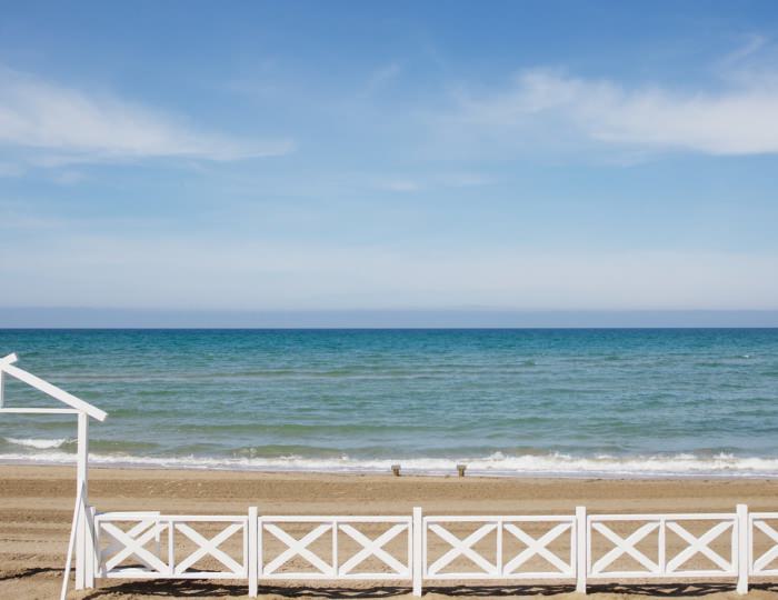 Песчаный пляж - Отель Resort & Spa Doville 5* / СПА отель Довиль 5*