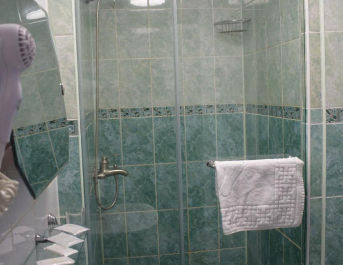 Номер стандарт с 1 двуспальной кроватью (с завтраком) - Гостиница «Баваренок» Белокуриха