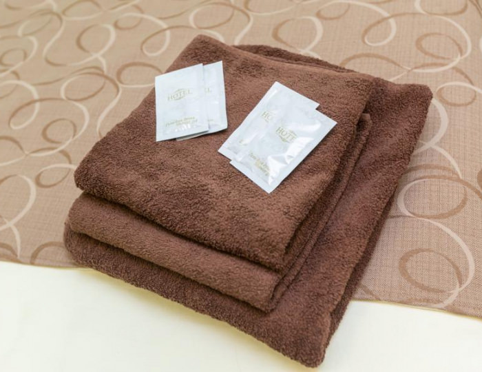 Номер стандарт с 1 двуспальной кроватью №102, 203 - Пансионат «Старые друзья» Белокуриха