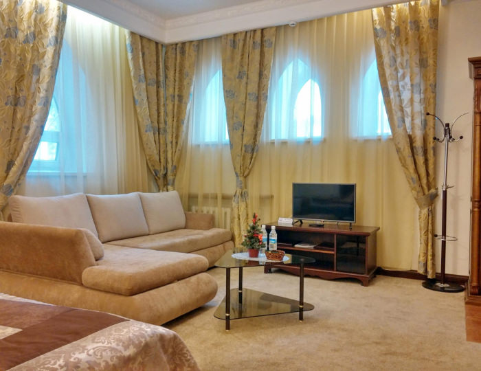 Номер полулюкс с 1 двуспальной кроватью - Мини-отель «Беркут» Белокуриха