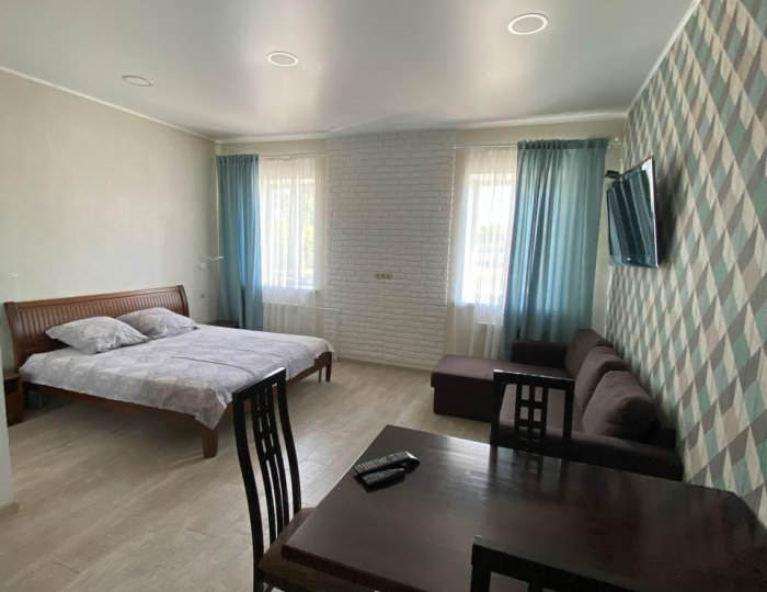 Комната люкс с 1 двуспальной кроватью - Гостевой дом «Кристина и Карина» Барнаул