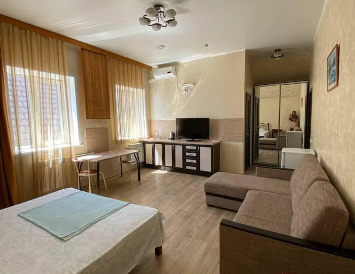 2-местная комната стандарт студия (мансарда) - Гостевой дом «Кристина и Карина» Барнаул