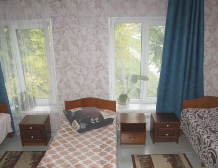 Кровать в 4-местном общем номере - Гостевой дом «Виктория» Барнаул