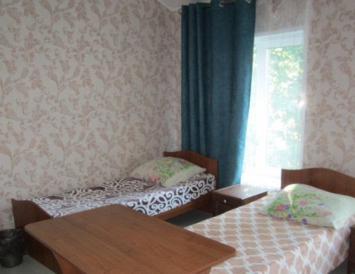 Кровать в 4-местном общем номере - Гостевой дом «Виктория» Барнаул