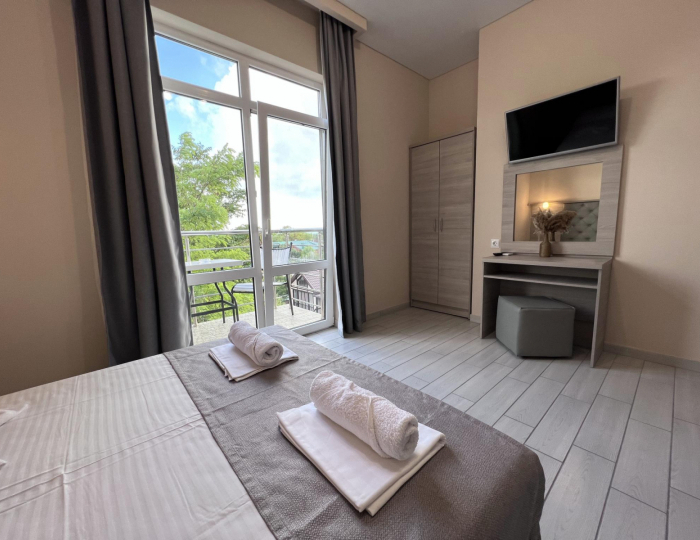 3-местный номер улучшенный 2-3 этаж - Отель Moon / Мун Геленджик