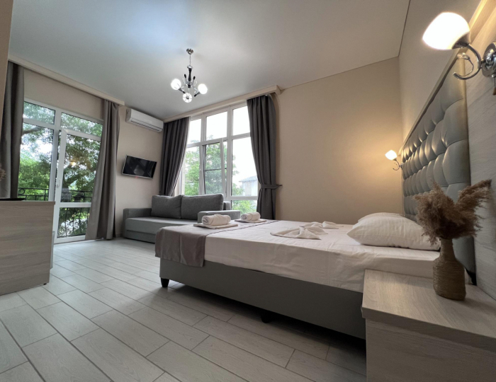 4-местный номер люкс без балкона - Отель Moon / Мун Геленджик