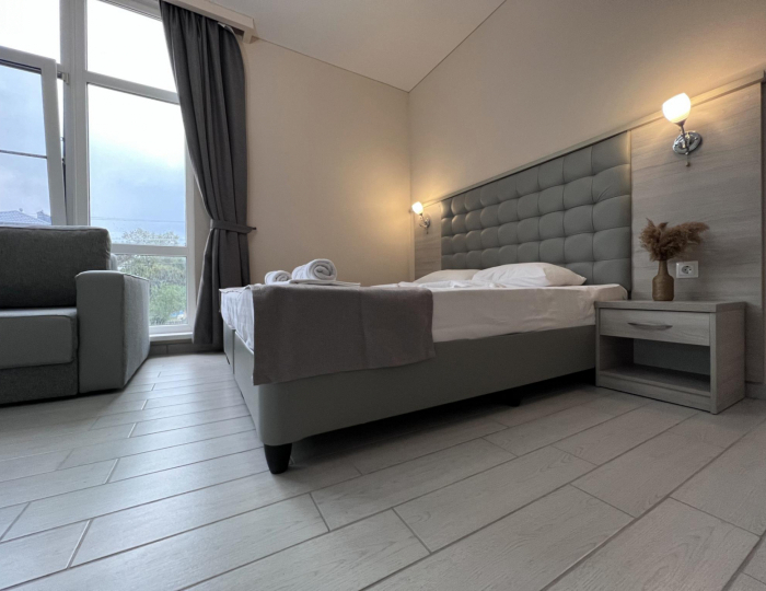 4-местный номер люкс без балкона - Отель Moon / Мун Геленджик