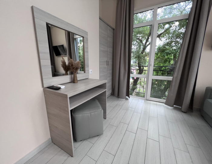 4-местный номер люкс без балкона - Отель Moon / Мун Геленджик