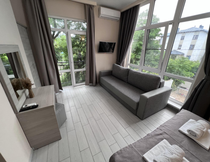 4-местный номер люкс без балкона - Отель Moon / Мун Геленджик