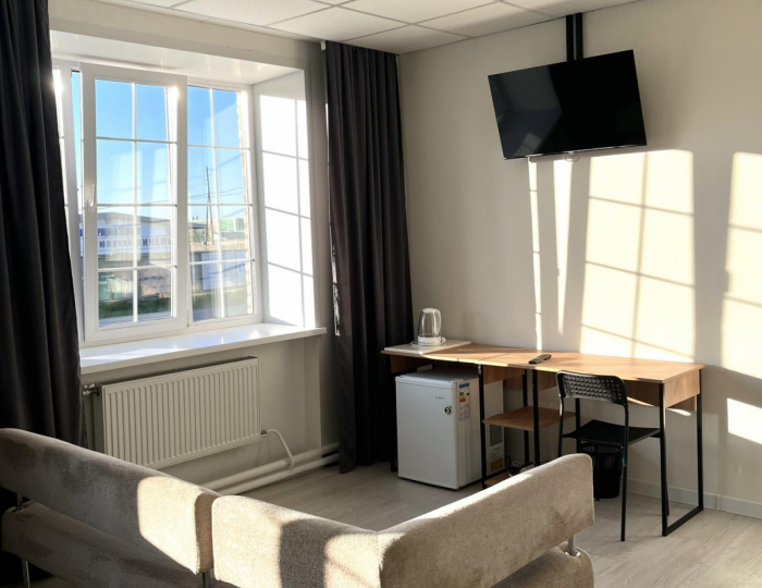 Номер улучшенный с 1 двуспальной кроватью - Отель «Трест» Заринск