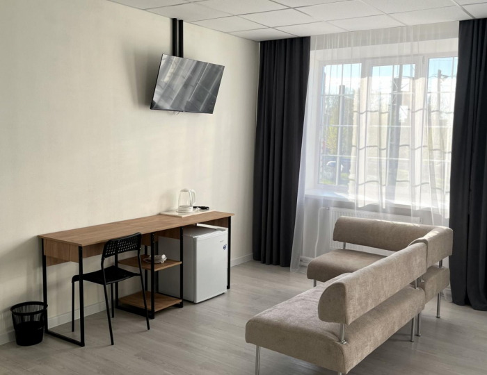 Номер улучшенный с 1 двуспальной кроватью - Отель «Трест» Заринск