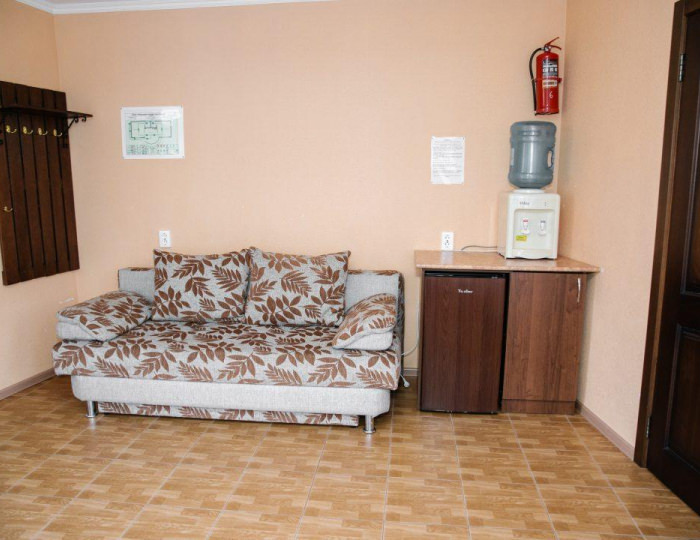 3-комнатный номер стандарт семейный - Гостиница Green House / Грин Хаус Хамышки