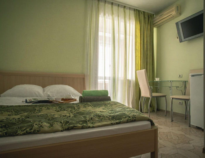 Номер стандарт с 1 двуспальной кроватью - Мини-отель «Причал» Яровое