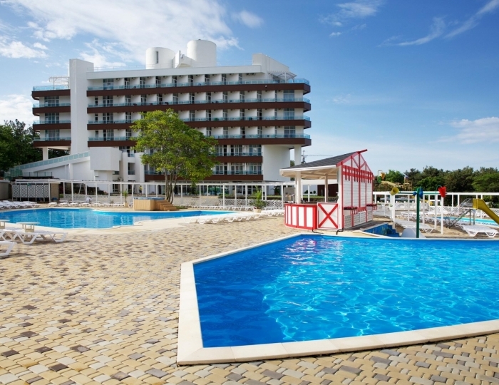 Отель Alean Family Biarritz / Алеан Фэмили Биарриц