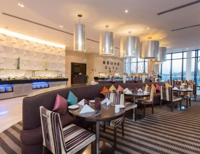 Holiday Inn Abu Dhabi, an IHG Hotel 4 звезды, Абу-Даби, ОАЭ