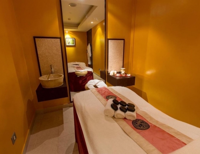 Holiday Inn Abu Dhabi, an IHG Hotel 4 звезды, Абу-Даби, ОАЭ