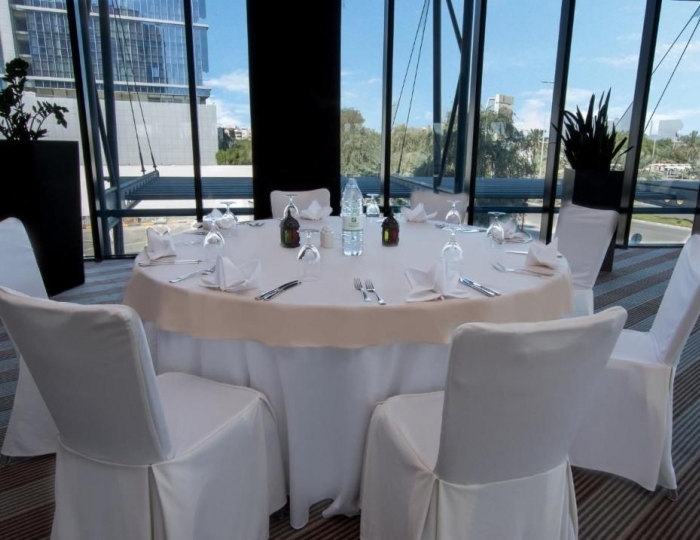 Holiday Inn Abu Dhabi, an IHG Hotel 4 звезды, Абу-Даби, ОАЭ