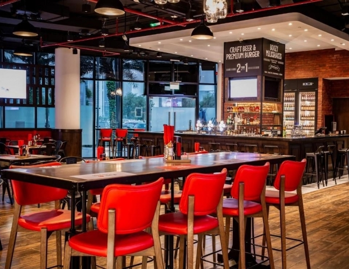 Holiday Inn Abu Dhabi, an IHG Hotel 4 звезды, Абу-Даби, ОАЭ