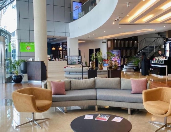 Holiday Inn Abu Dhabi, an IHG Hotel 4 звезды, Абу-Даби, ОАЭ