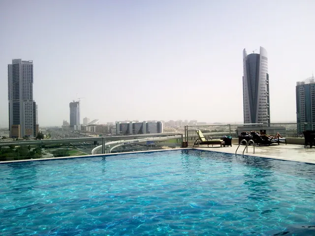 Two Seasons Hotel & Apartments 4 звезды, Дубай, ОАЭ