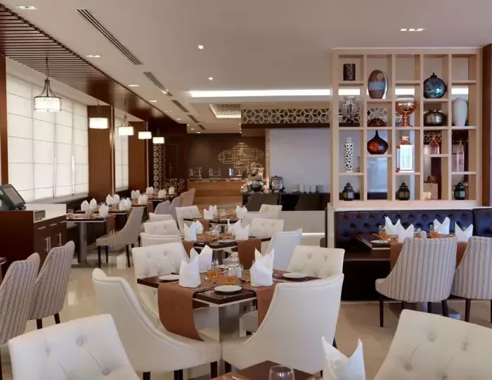 Two Seasons Hotel & Apartments 4 звезды, Дубай, ОАЭ