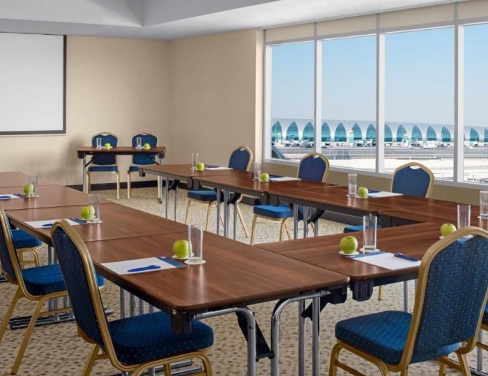 Holiday Inn Express Dubai Airport 2 звезды, Дубай, ОАЭ