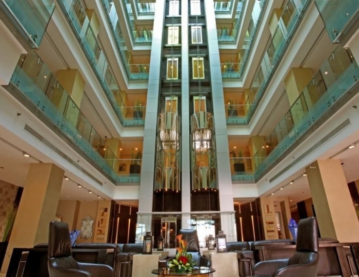 Royal Ascot Hotel Apartment - Kirklees 2, Бур Дубай, ОАЭ