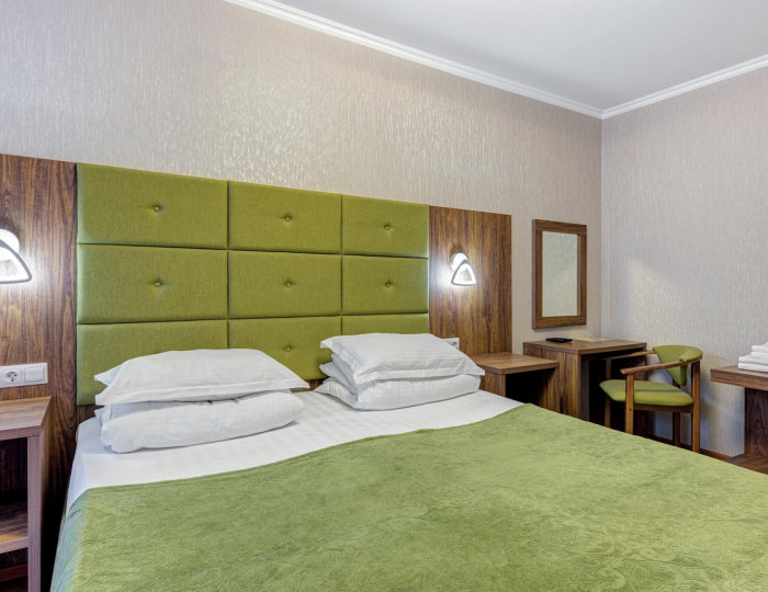 3-местный 2-комнатный номер стандарт с балконом - Гостевой дом «Яна» Геленджик